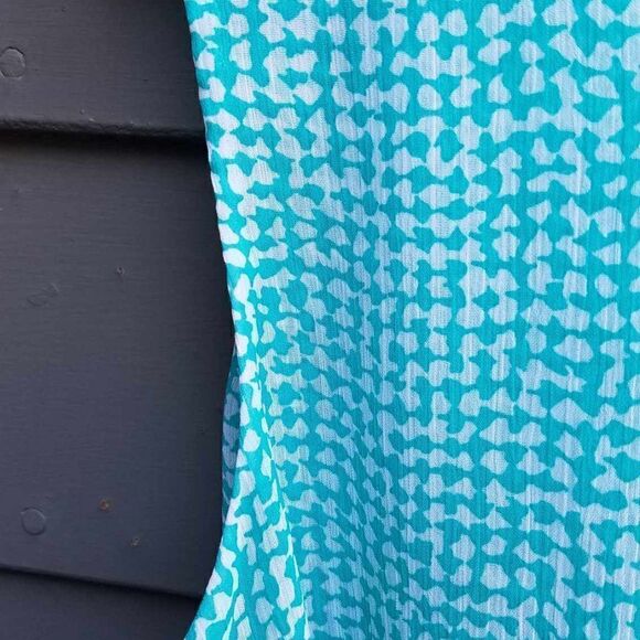 Fever Turquoise White Sleeveless Top with Longer Sides Size Large - Picture 9 of 12